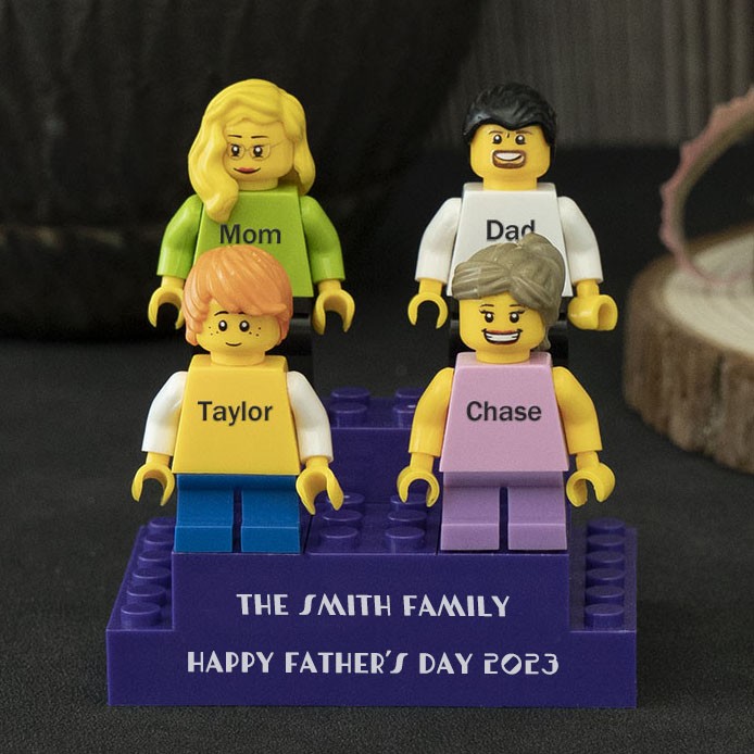 Personalisierte Figuren auf personalisiertem Ziegel