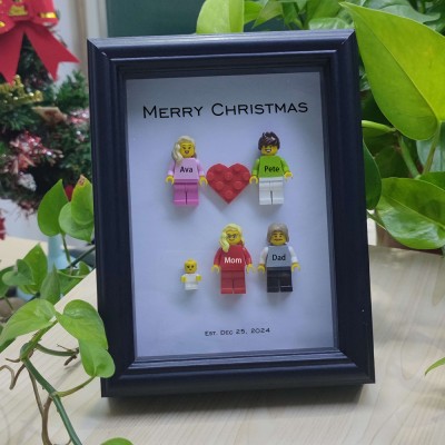 Gestalten Sie Ihren persönlichen Minifiguren-Rahmen als Geschenk mit Namensgravur für die Familie